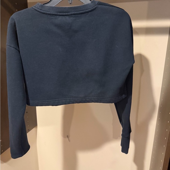 Gymshark Women's Crop Sweatshirt - Picture 3 of 3